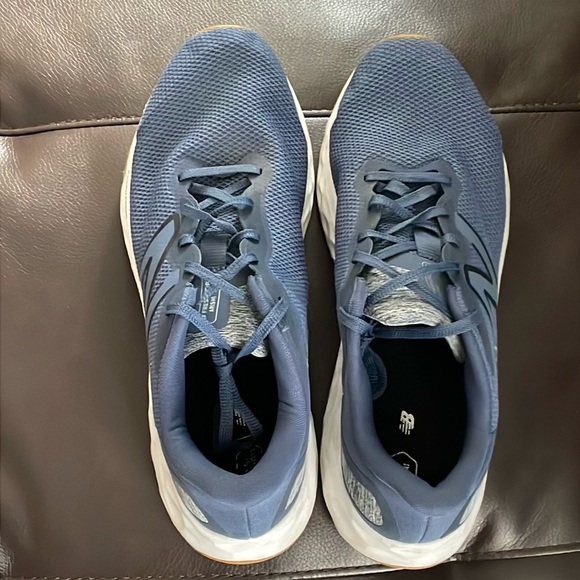 Men’s New Balance Shoes - Picture 8 of 9